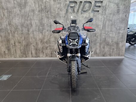 2025 BMW R 1300 GS Adventure, синий, 3150000 рублей, вид 4