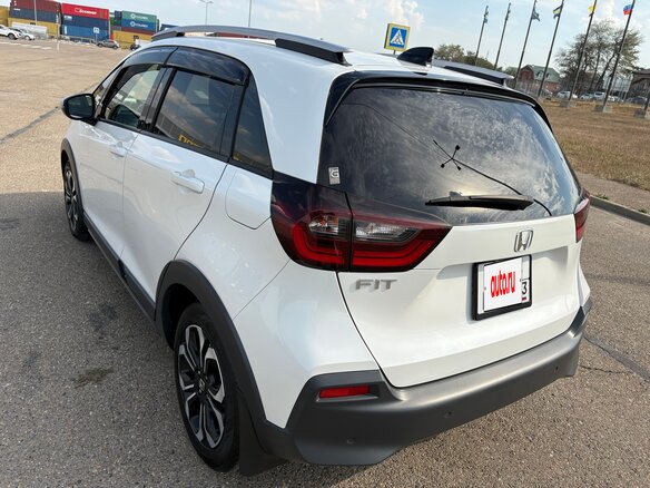 2021 Honda Fit Crosstar IV, белый, 1720000 рублей - вид 8