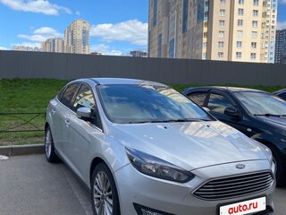2015 Ford Focus III Рестайлинг, серебристый, 1389000 рублей, вид 1