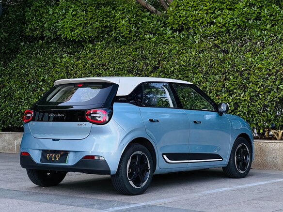 2024 Dongfeng Nammi 01 42.3 kWh, голубой, 1500000 рублей - вид 6