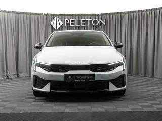 2024 Kia K5 III Рестайлинг, белый, 3700000 рублей, вид 3