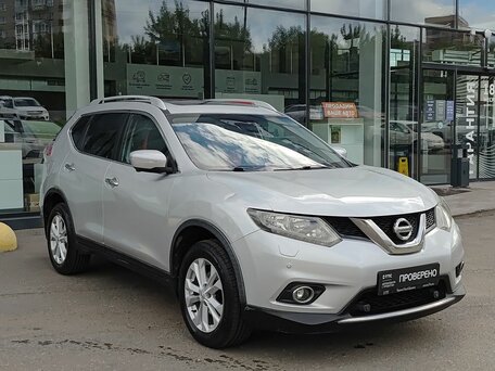 2015 Nissan X-Trail III, серебристый, 1330000 рублей, вид 3