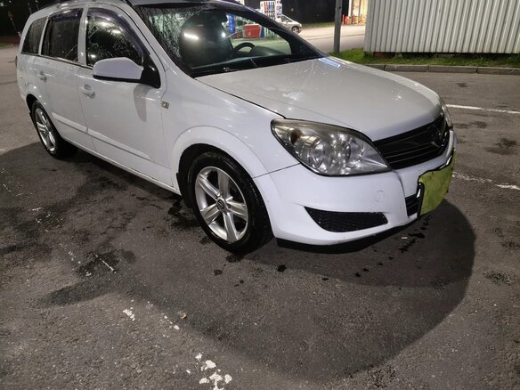 2008 Opel Astra H Рестайлинг, белый, 380000 рублей - вид 1