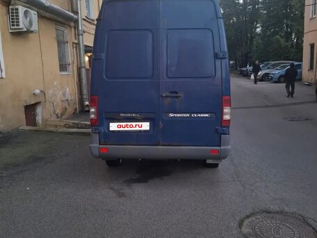 2017 Mercedes-Benz Sprinter Classic, синий, 1800000 рублей, вид 4