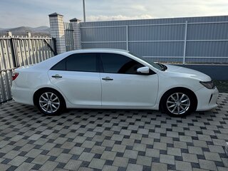 2016 Toyota Camry VII (XV50) Рестайлинг, белый, 1800000 рублей, вид 5