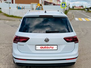 2019 Volkswagen Tiguan II, белый, 2100000 рублей, вид 5