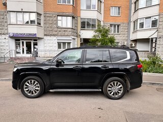 2022 Toyota Land Cruiser 300 Series, чёрный, 9000000 рублей, вид 5