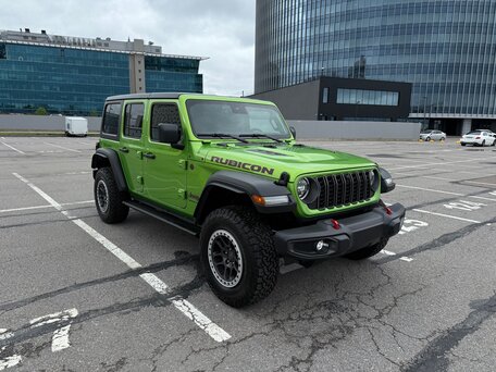 2025 Jeep Wrangler IV (JL) Рестайлинг, зелёный, 7600000 рублей, вид 1
