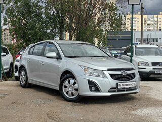 2013 Chevrolet Cruze I Рестайлинг, серебристый, 519000 рублей, вид 3