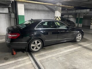 2012 Mercedes-Benz E-Класс 300 IV (W212, S212, C207), чёрный, 2200000 рублей, вид 3