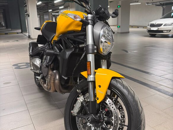 2019 Ducati Monster 821, жёлтый, 850000 рублей