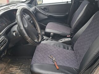 2007 Chevrolet Niva I, серебристый, 550000 рублей, вид 3
