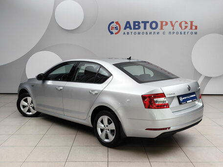 2019 Skoda Octavia III (A7) Рестайлинг, серебристый, 2099000 рублей, вид 2