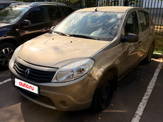 2011 Renault Sandero I, бежевый, 420000 рублей, вид 2