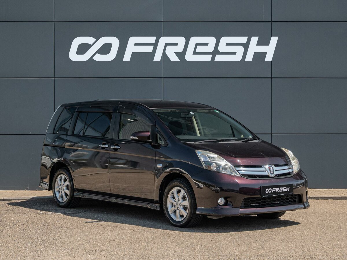 Открыть фотографии: Toyota ISis I Рестайлинг