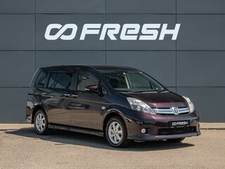 Toyota ISis I Рестайлинг