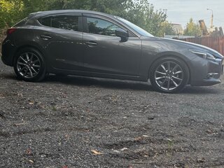 2017 Mazda Axela III Рестайлинг, серый, 1500000 рублей, вид 5