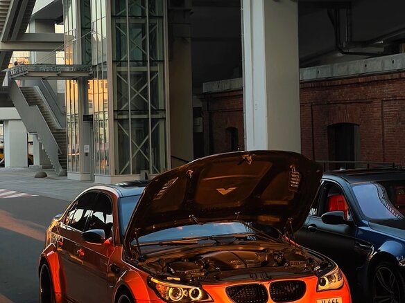 2005 BMW M5 IV (E60/E61), оранжевый, 4000000 рублей - вид 35