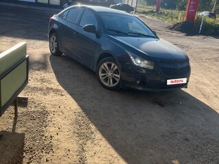 2013 Chevrolet Cruze I Рестайлинг, чёрный, 500000 рублей, вид 1