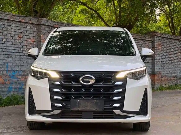 2022 GAC Trumpchi M6 Pro, белый, 1800000 рублей - вид 4