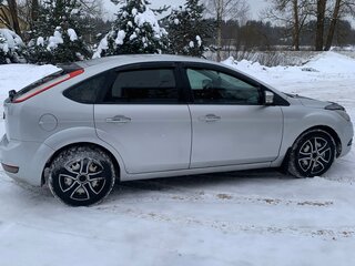 2008 Ford Focus II Рестайлинг, серебристый, 515000 рублей, вид 3