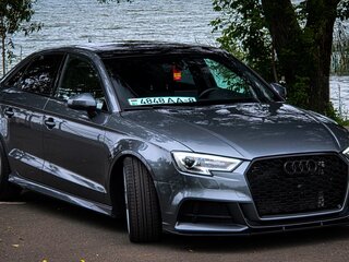 2017 Audi A3 III (8V) Рестайлинг, серый, 1995000 рублей, вид 4