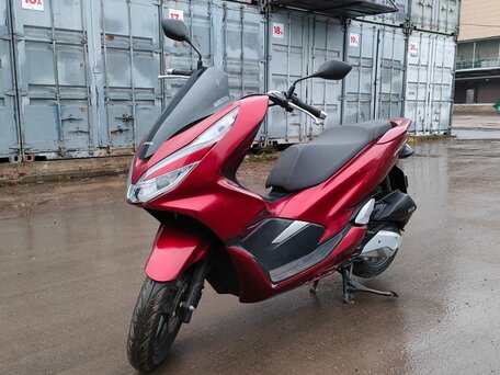 2018 Honda PCX 150, красный, 239000 рублей, вид 1