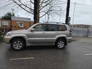 2004 Toyota Land Cruiser Prado 120 Series, серебристый, 2100000 рублей, вид 2