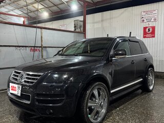 2006 Volkswagen Touareg I, чёрный, 2600000 рублей, вид 1