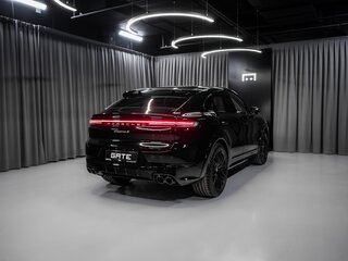 2025 Porsche Cayenne S Coupé III Рестайлинг, чёрный, 24822400 рублей, вид 2