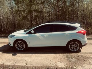2018 Ford Focus III Рестайлинг, белый, 1100000 рублей, вид 4