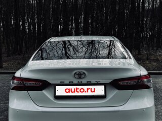 2018 Toyota Camry VIII (XV70), белый, 2100000 рублей, вид 5