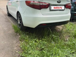 2014 Kia Rio 4-speed III, белый, 800000 рублей, вид 5