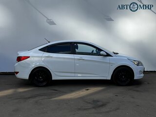 2015 Hyundai Solaris I Рестайлинг, белый, 995000 рублей, вид 4