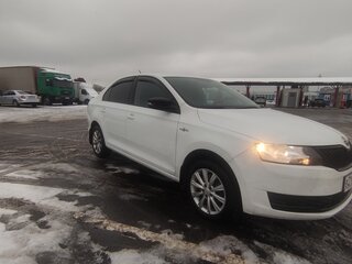 2019 Skoda Rapid I Рестайлинг, белый, 950000 рублей, вид 2