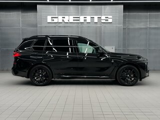 2026 BMW X7 40i I (G07) Рестайлинг, чёрный, 17990000 рублей, вид 4
