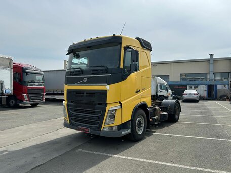 2018 Volvo FH, жёлтый, 3999000 рублей, вид 1