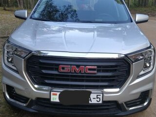 2022 GMC Terrain II Рестайлинг, серебристый, 1720000 рублей, вид 3