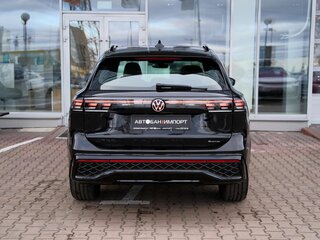 2026 Volkswagen Tiguan L Pro III (China Market), чёрный, 7399900 рублей, вид 4