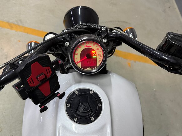 2016 Indian Scout, белый, 888000 рублей - вид 2