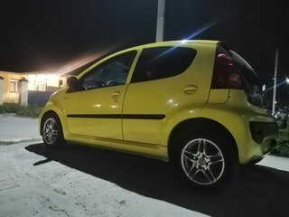 2009 Peugeot 107 I, жёлтый, 340000 рублей, вид 4