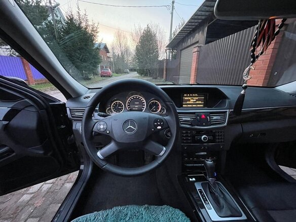 2009 Mercedes-Benz E-Класс 220 5G-Tronic IV (W212, S212, C207), чёрный, 1500000 рублей - вид 9