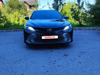 2020 Toyota Camry VIII (XV70) Рестайлинг, чёрный, 3350000 рублей, вид 2