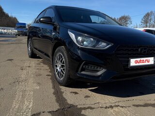 2018 Hyundai Solaris II, чёрный, 1300000 рублей, вид 3