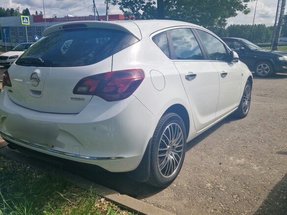 2013 Opel Astra J Рестайлинг, белый, 760000 рублей - вид 8