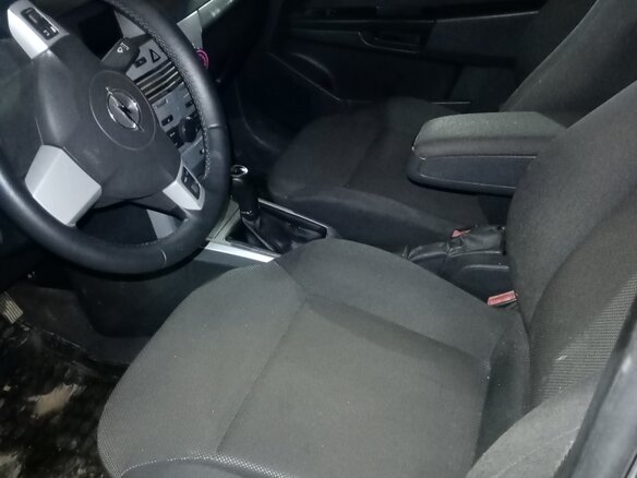 2011 Opel Astra H Рестайлинг, чёрный, 500000 рублей - вид 8