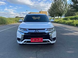 2022 Mitsubishi Outlander III Рестайлинг 3, белый, 2110000 рублей, вид 2