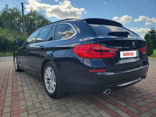 2019 BMW 5 серии 520d VII (G30/G31/G38), синий, 1990000 рублей, вид 4