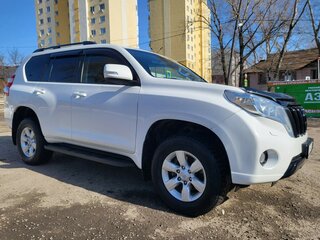 2015 Toyota Land Cruiser Prado 150 Series Рестайлинг 1, белый, 3250000 рублей, вид 2