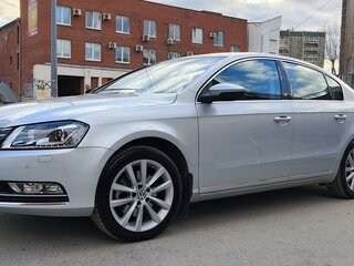2012 Volkswagen Passat B7, серебристый, 2150000 рублей, вид 2